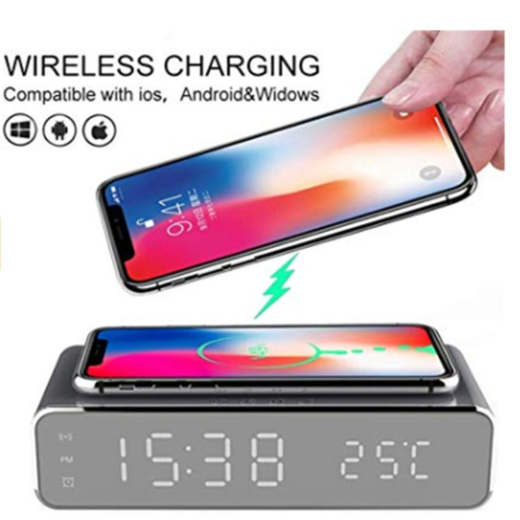 Réveil 3 alarmes avec thermomètre et chargeur sans fil