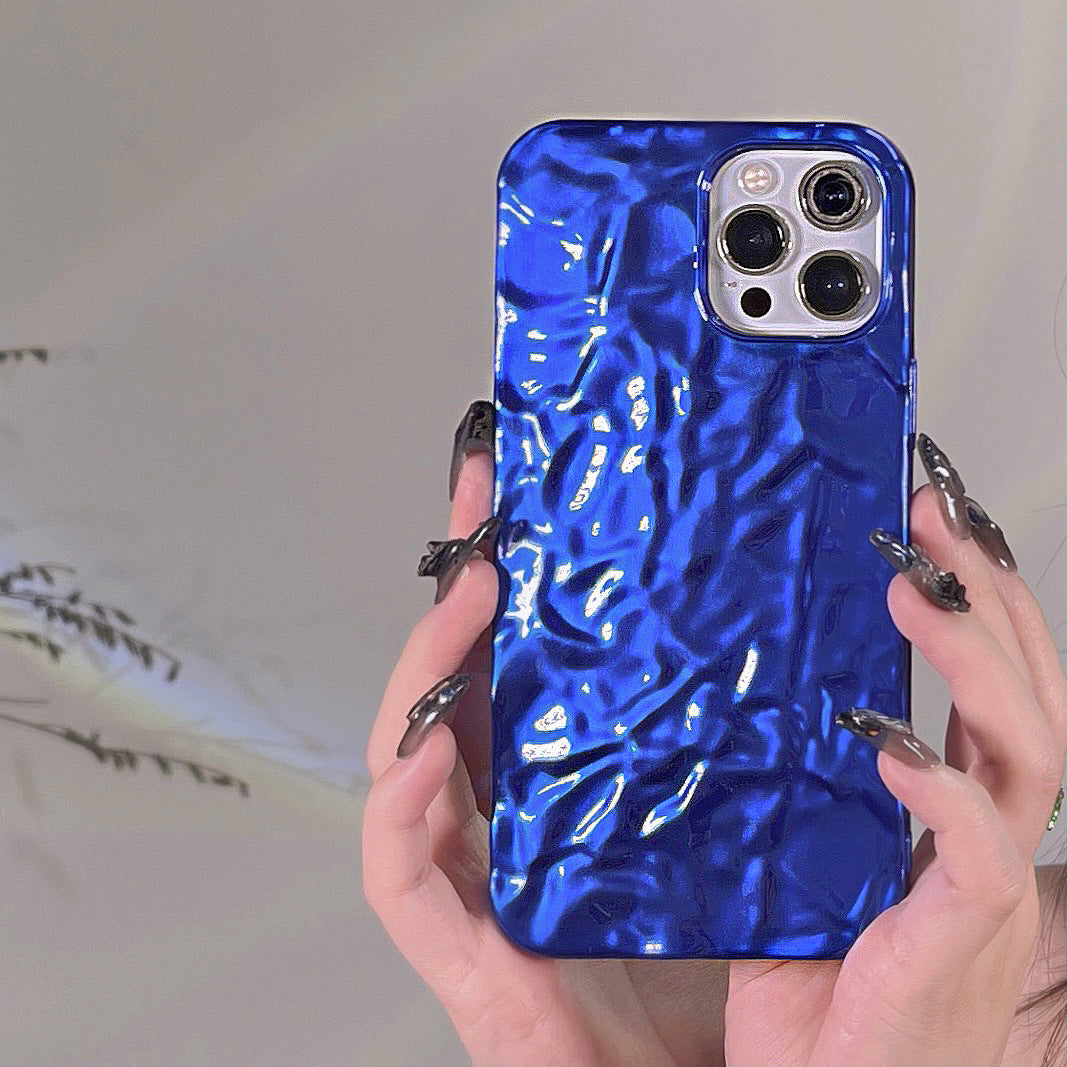 Coque iPhone en silicone effet froissé métallisé