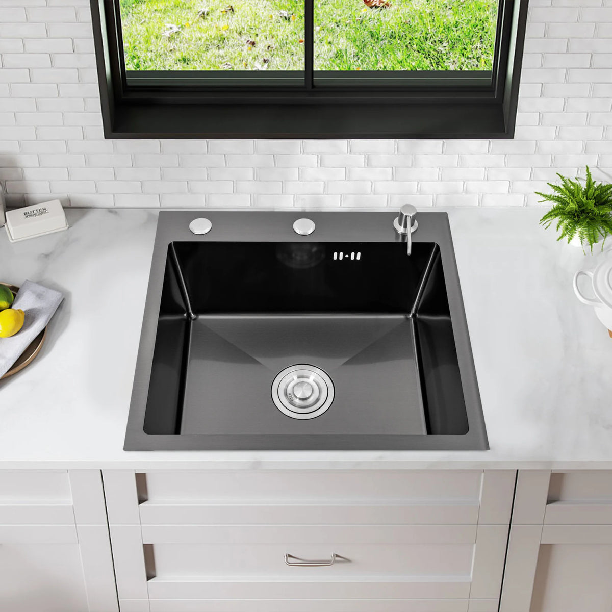 Évier de cuisine inox noir mat 50 × 45 cm avec distributeur de savon